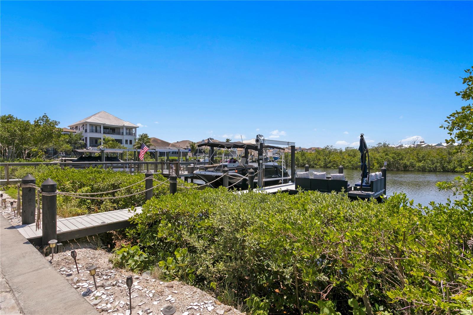 Image 46 of 69 For 916 Seagrape Drive