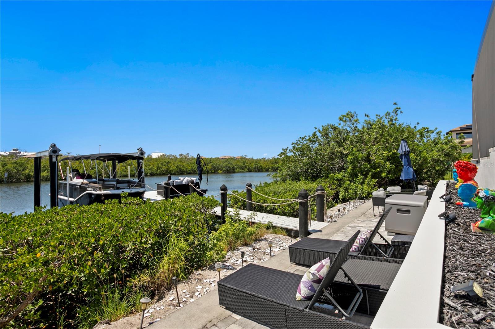 Image 48 of 69 For 916 Seagrape Drive