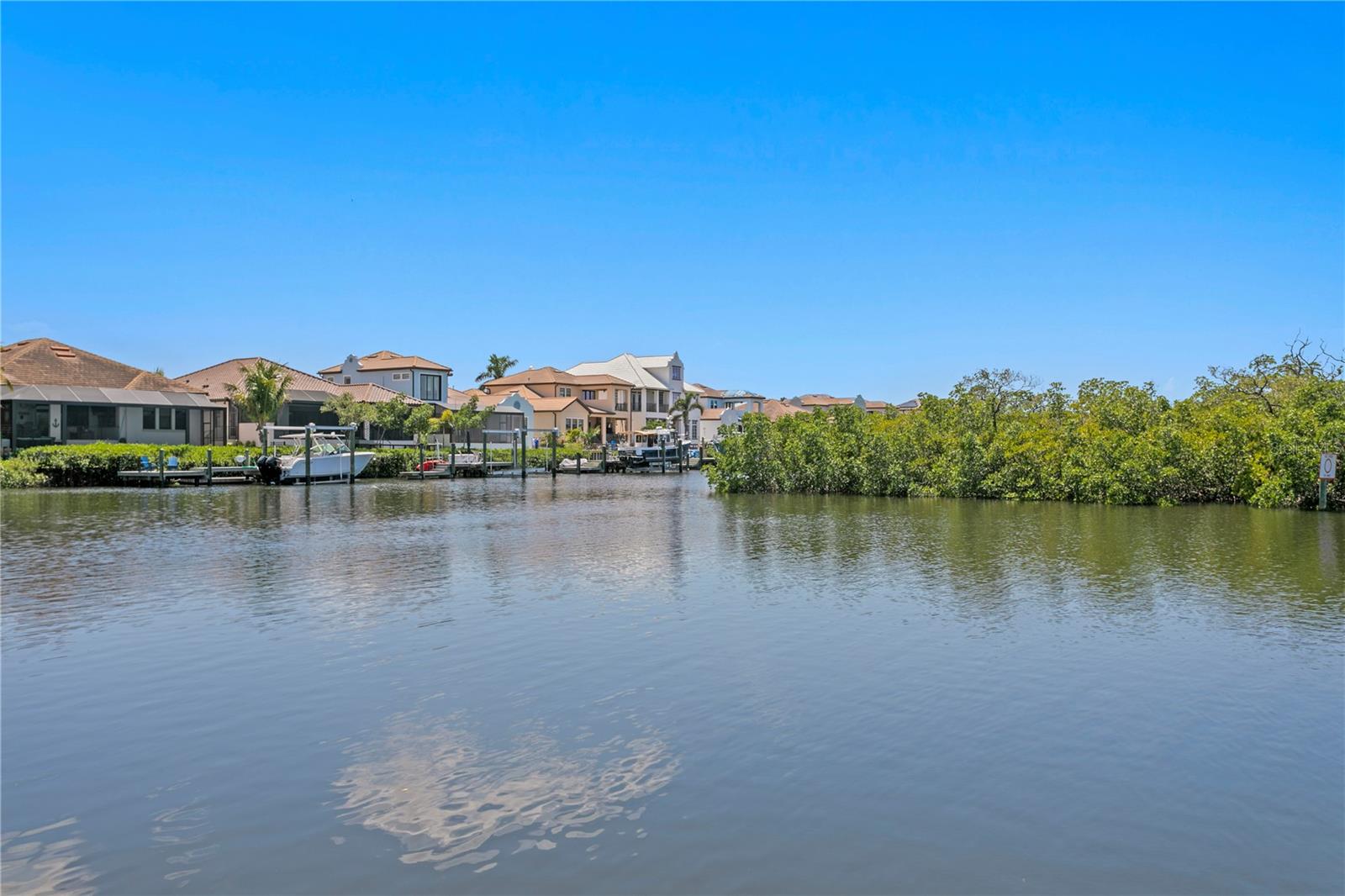 Image 56 of 69 For 916 Seagrape Drive