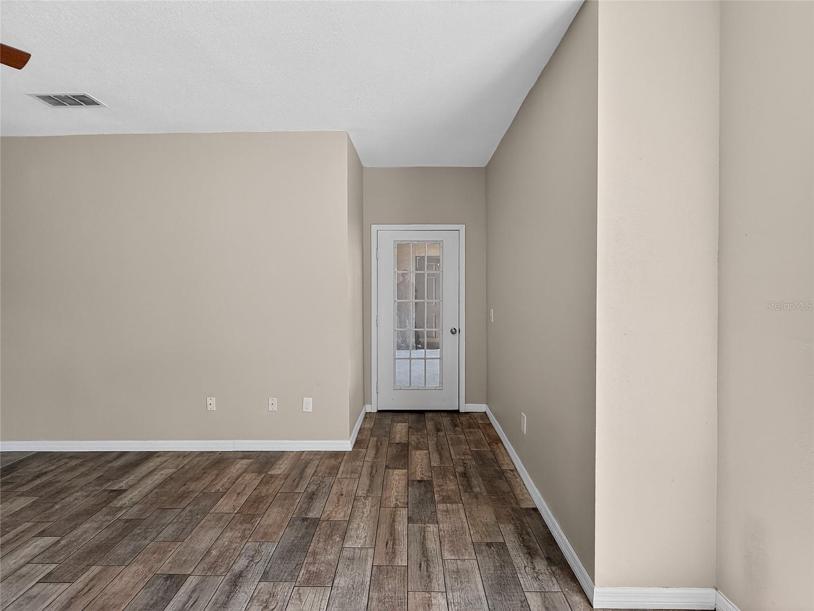 Image 13 of 62 For 16305 Enclave Village Drive 102