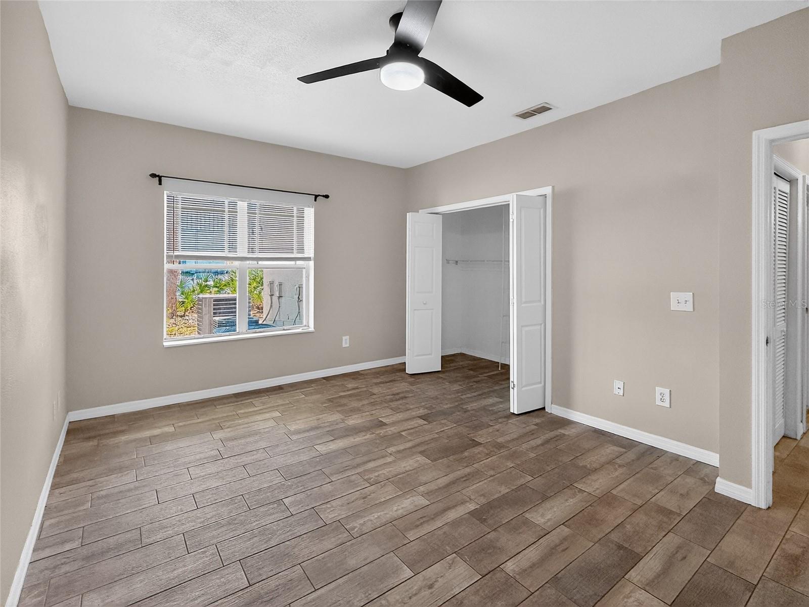 Image 38 of 62 For 16305 Enclave Village Drive 102