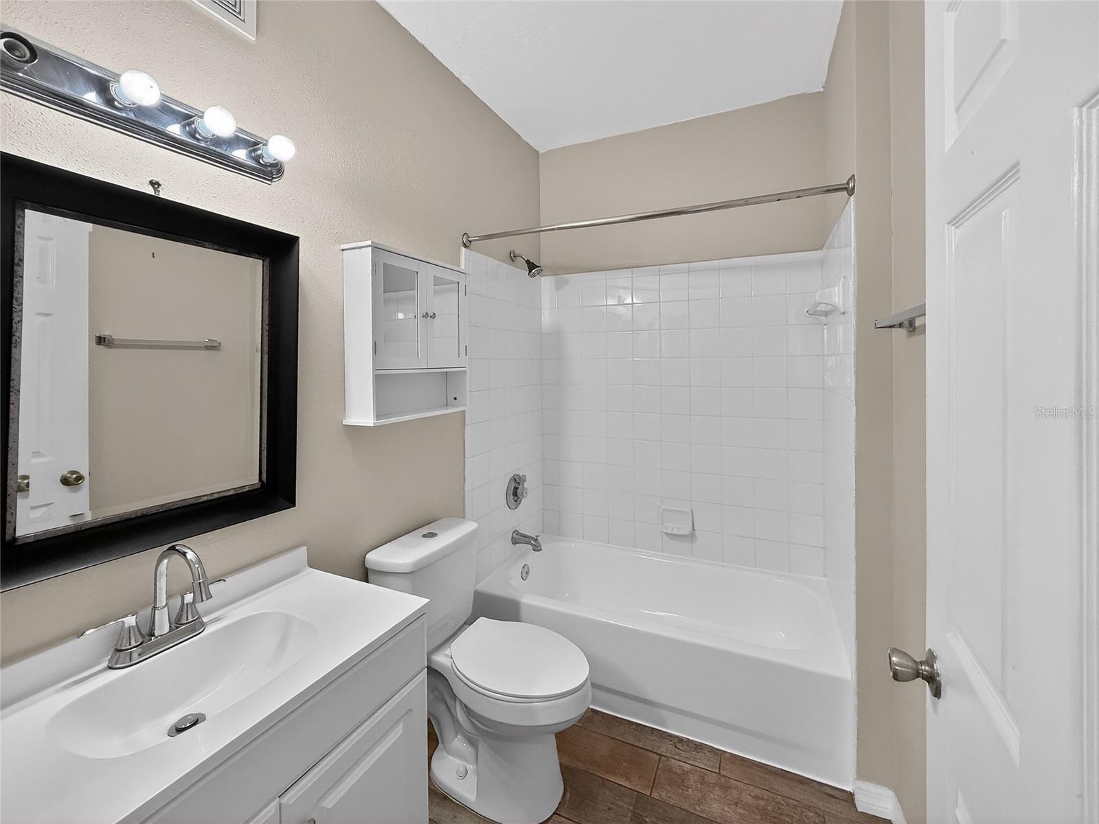 Image 45 of 62 For 16305 Enclave Village Drive 102