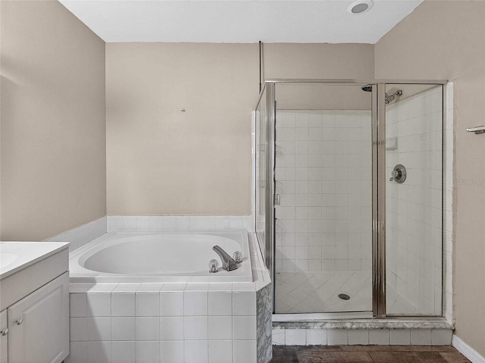 Image 50 of 62 For 16305 Enclave Village Drive 102