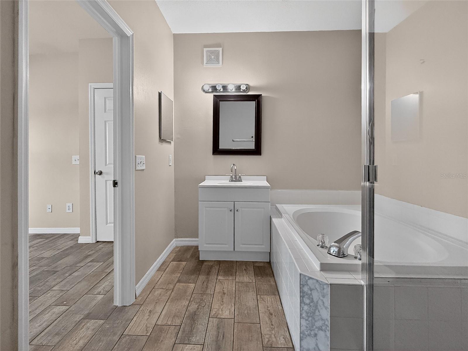 Image 58 of 62 For 16305 Enclave Village Drive 102