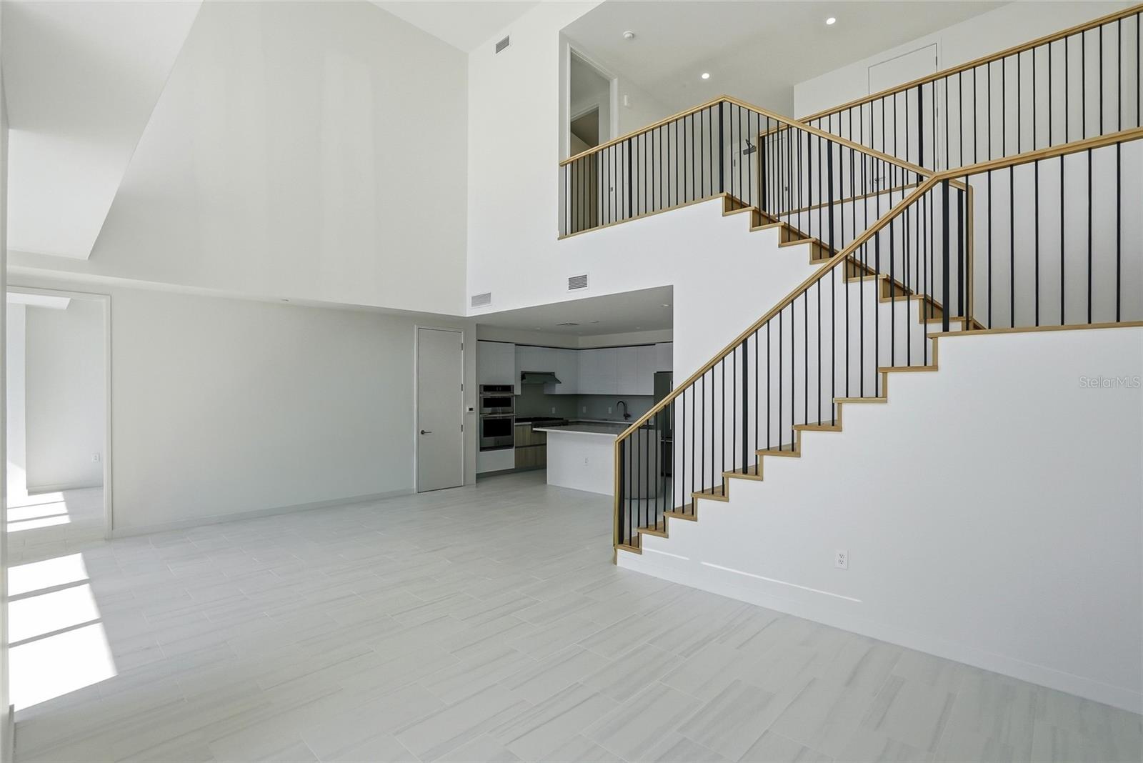 Image 34 of 100 For 400 Central Avenue 306