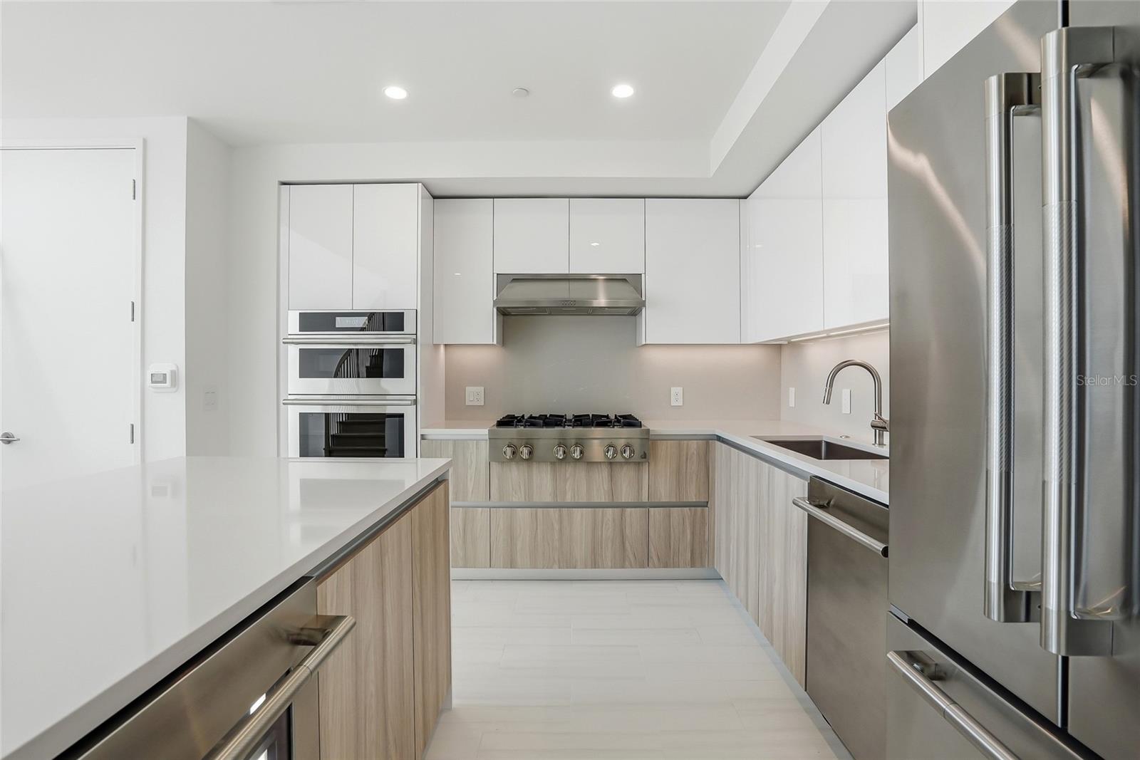 Image 41 of 100 For 400 Central Avenue 306