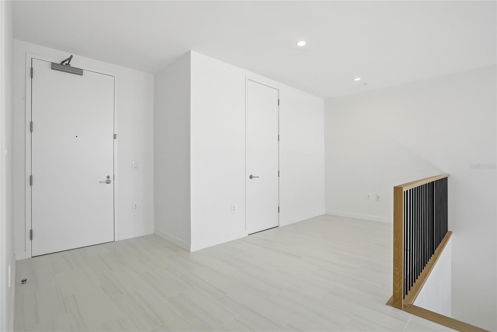 Image 44 of 100 For 400 Central Avenue 306