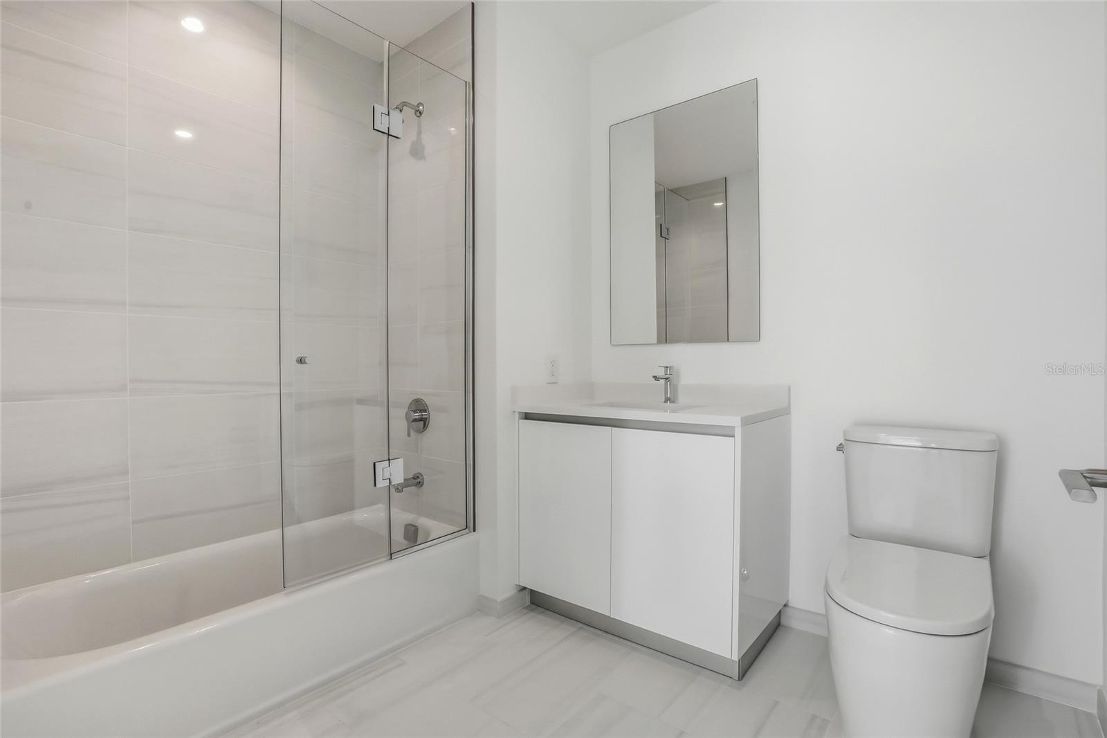 Image 47 of 100 For 400 Central Avenue 306