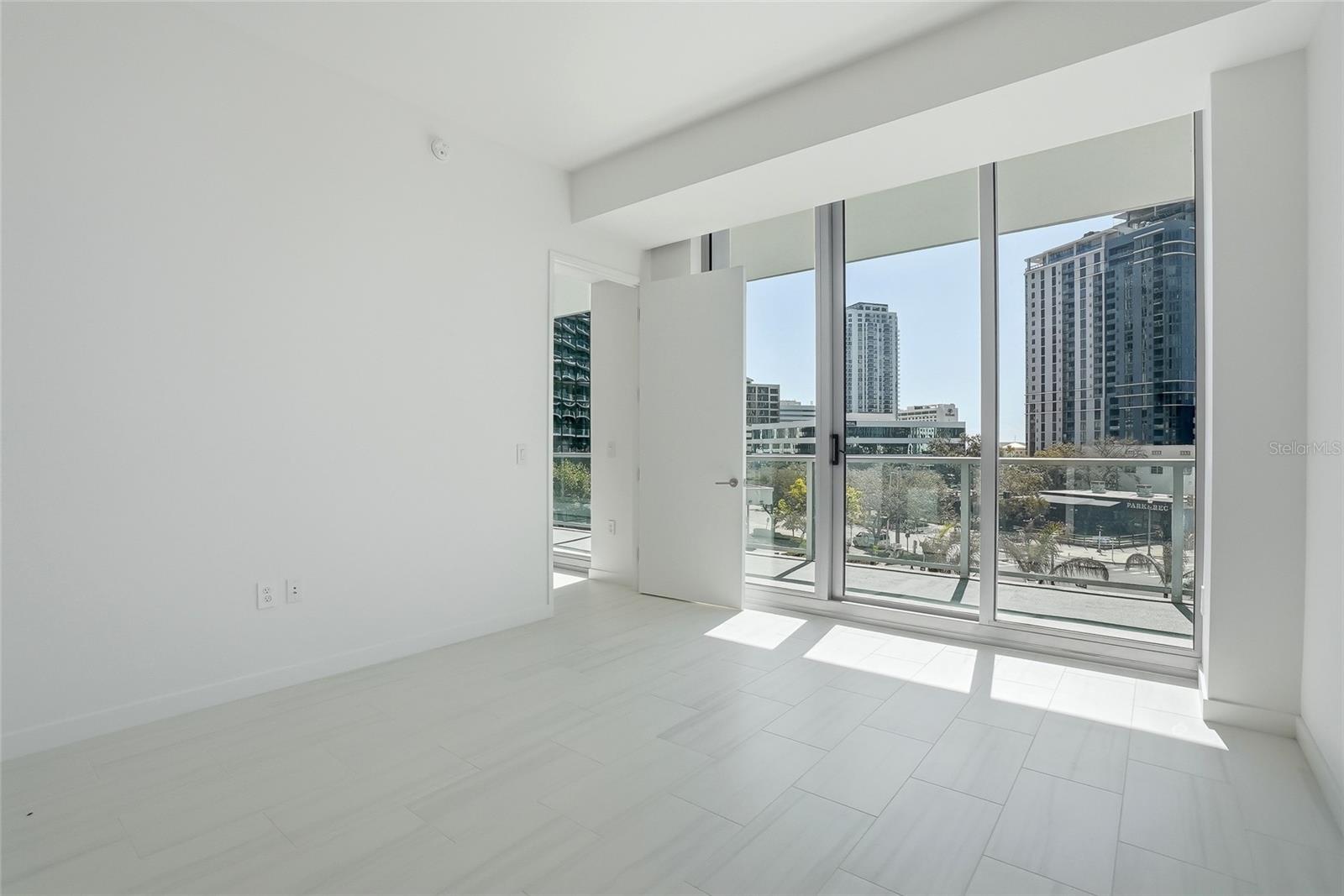 Image 50 of 100 For 400 Central Avenue 306