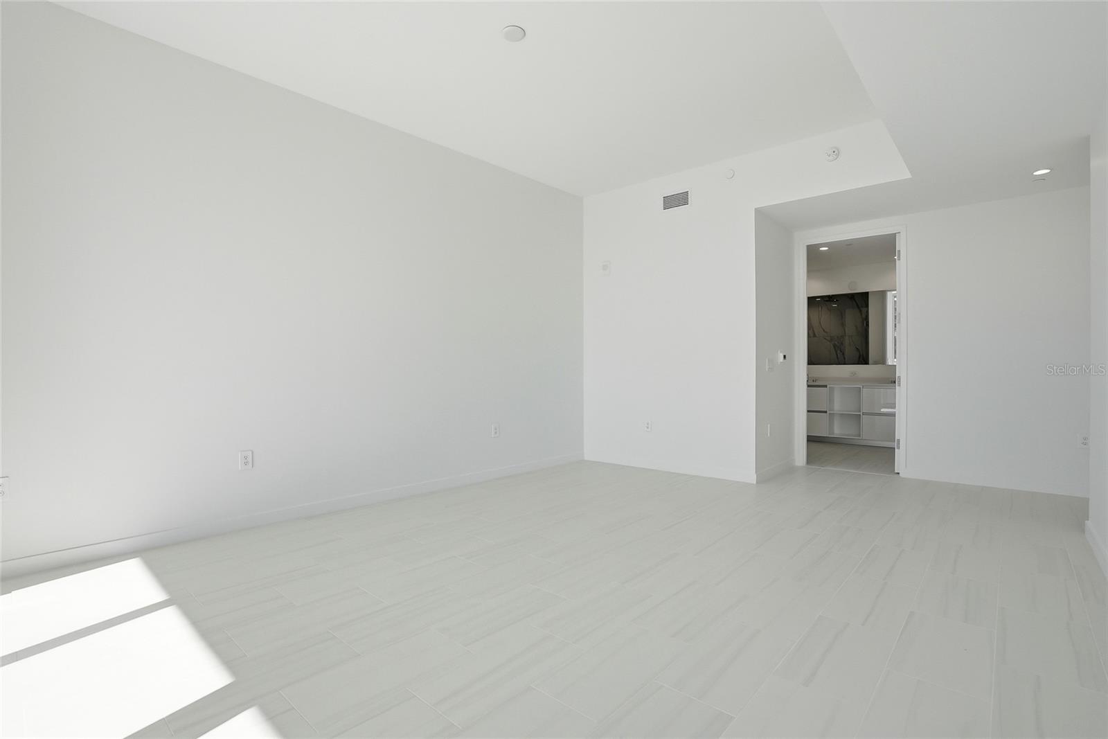 Image 51 of 100 For 400 Central Avenue 306