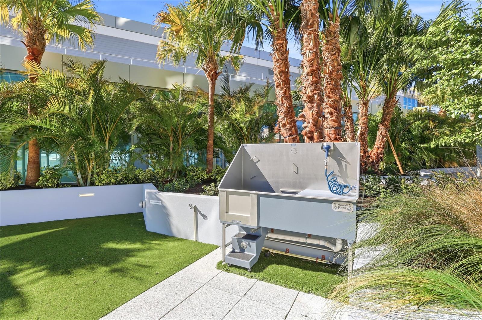 Image 94 of 100 For 400 Central Avenue 306