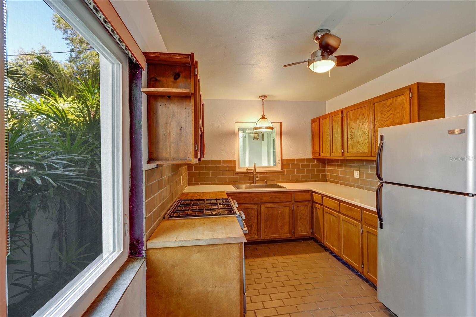 Image 18 of 53 For 151 20th Avenue S