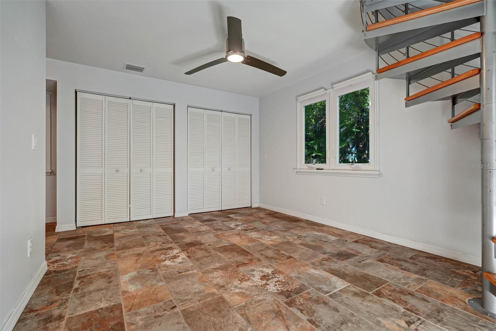 Image 26 of 53 For 151 20th Avenue S