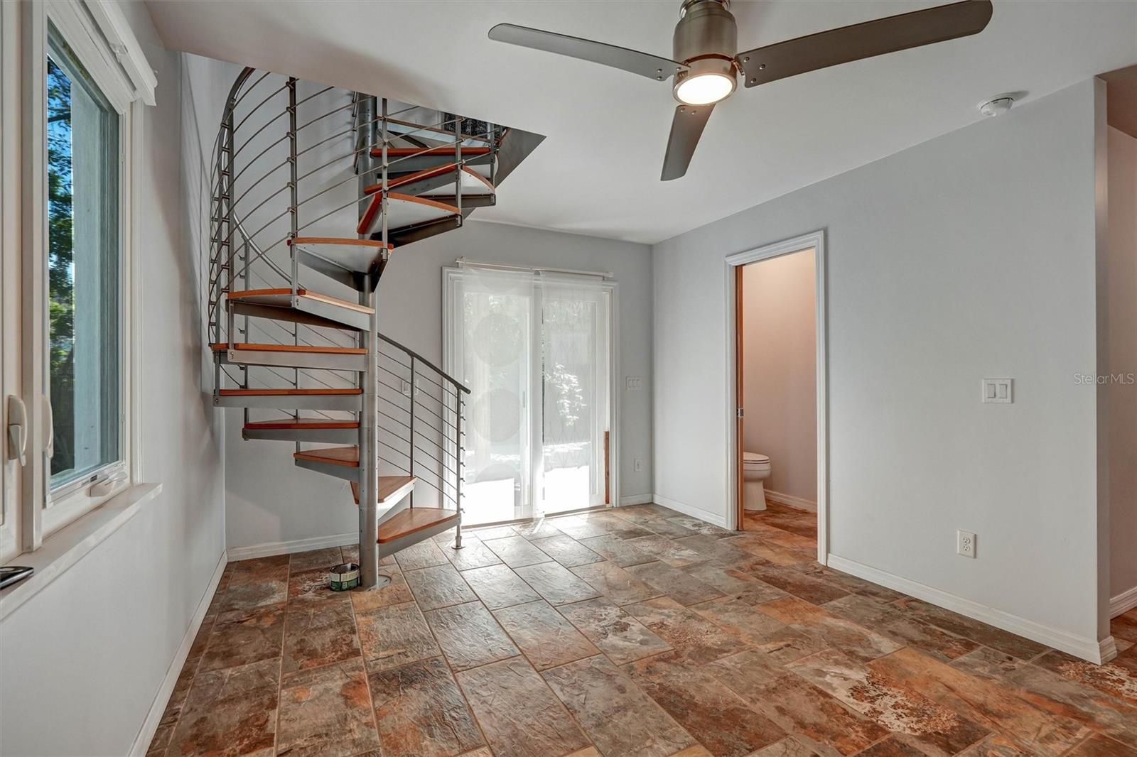 Image 28 of 53 For 151 20th Avenue S