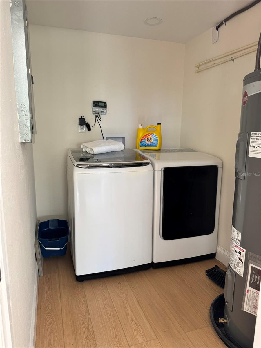 Image 4 of 14 For 7620 74th Street N