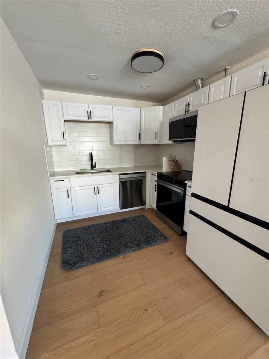 Image 6 of 14 For 7620 74th Street N