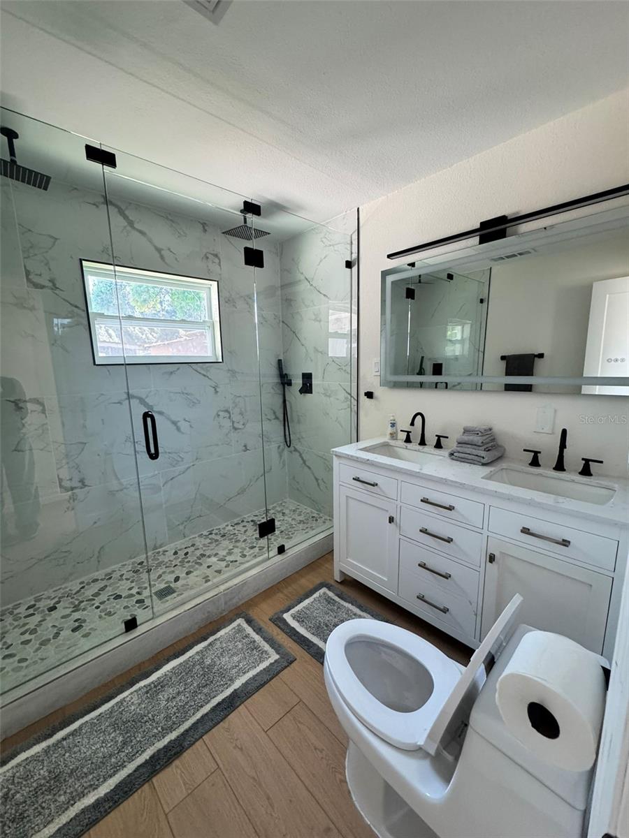 Image 7 of 14 For 7620 74th Street N