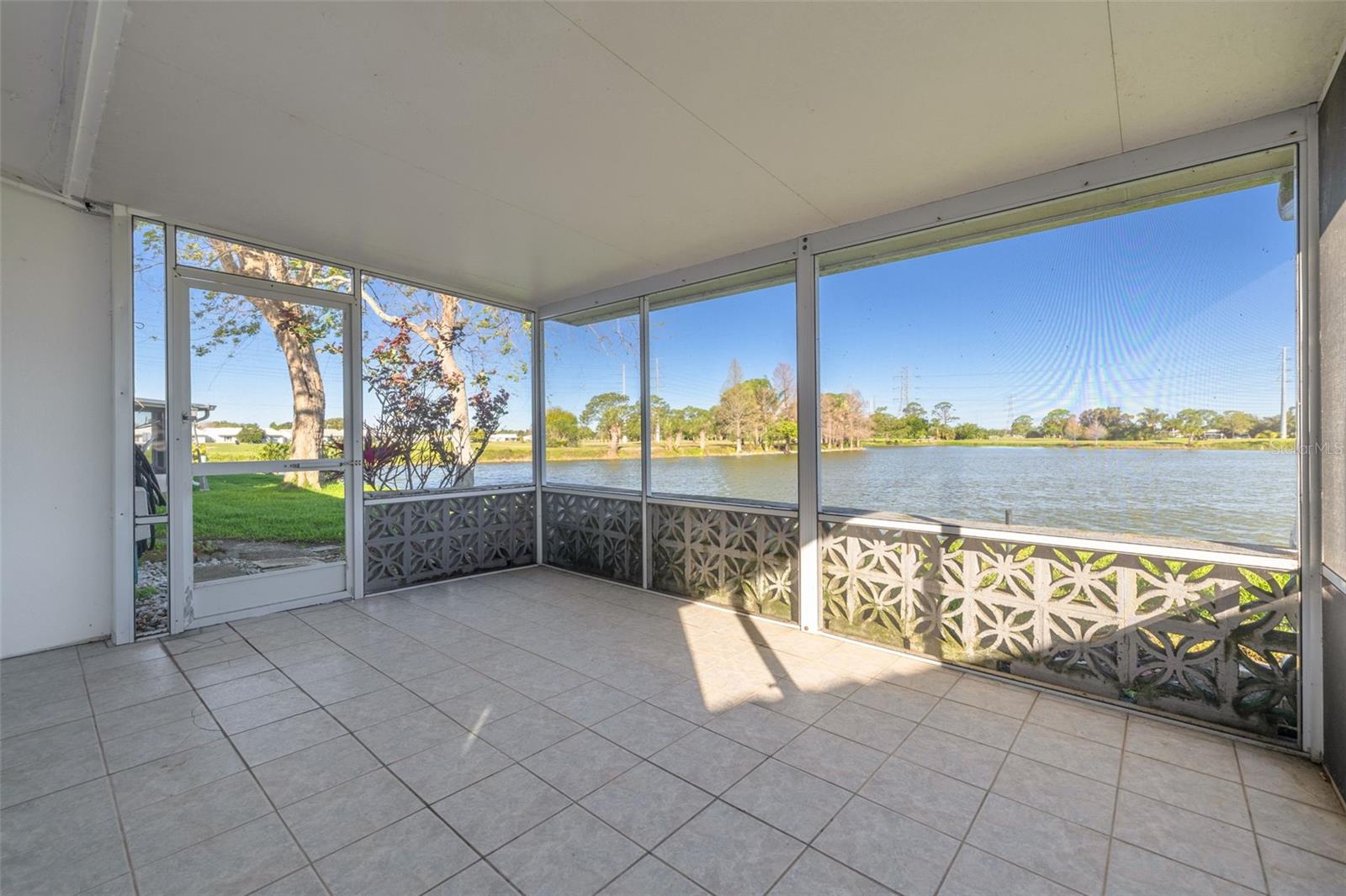 Image 21 of 41 For 3631 93rd Avenue N