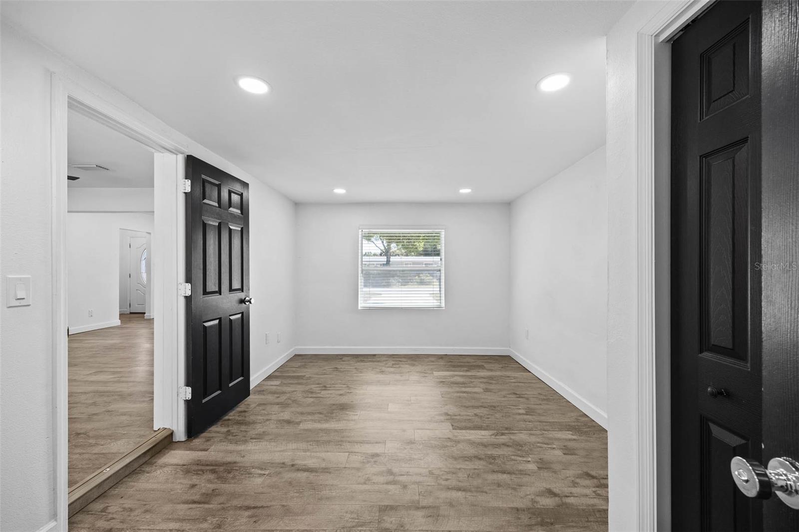 Image 15 of 33 For 4427 Oklahoma Avenue