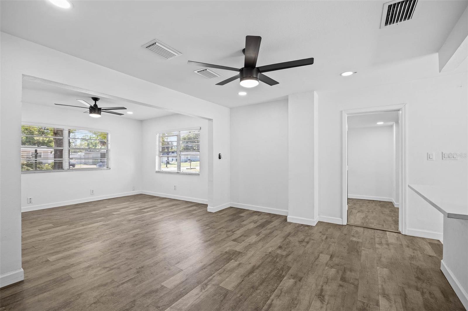 Image 7 of 33 For 4427 Oklahoma Avenue