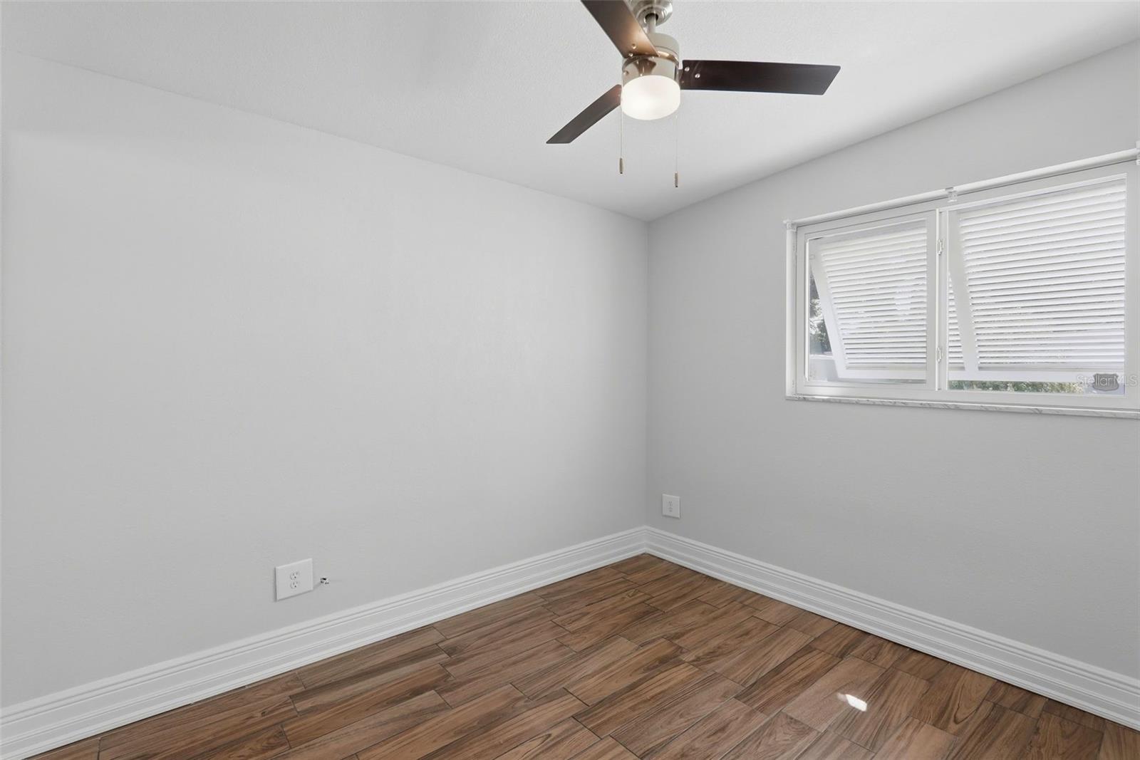 Image 13 of 23 For 320 93rd Avenue N