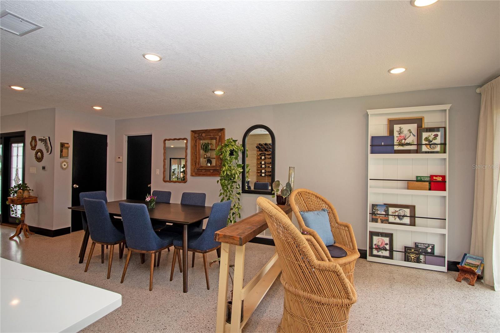 Image 15 of 70 For 4438 Dr Martin Luther King Jr Street S