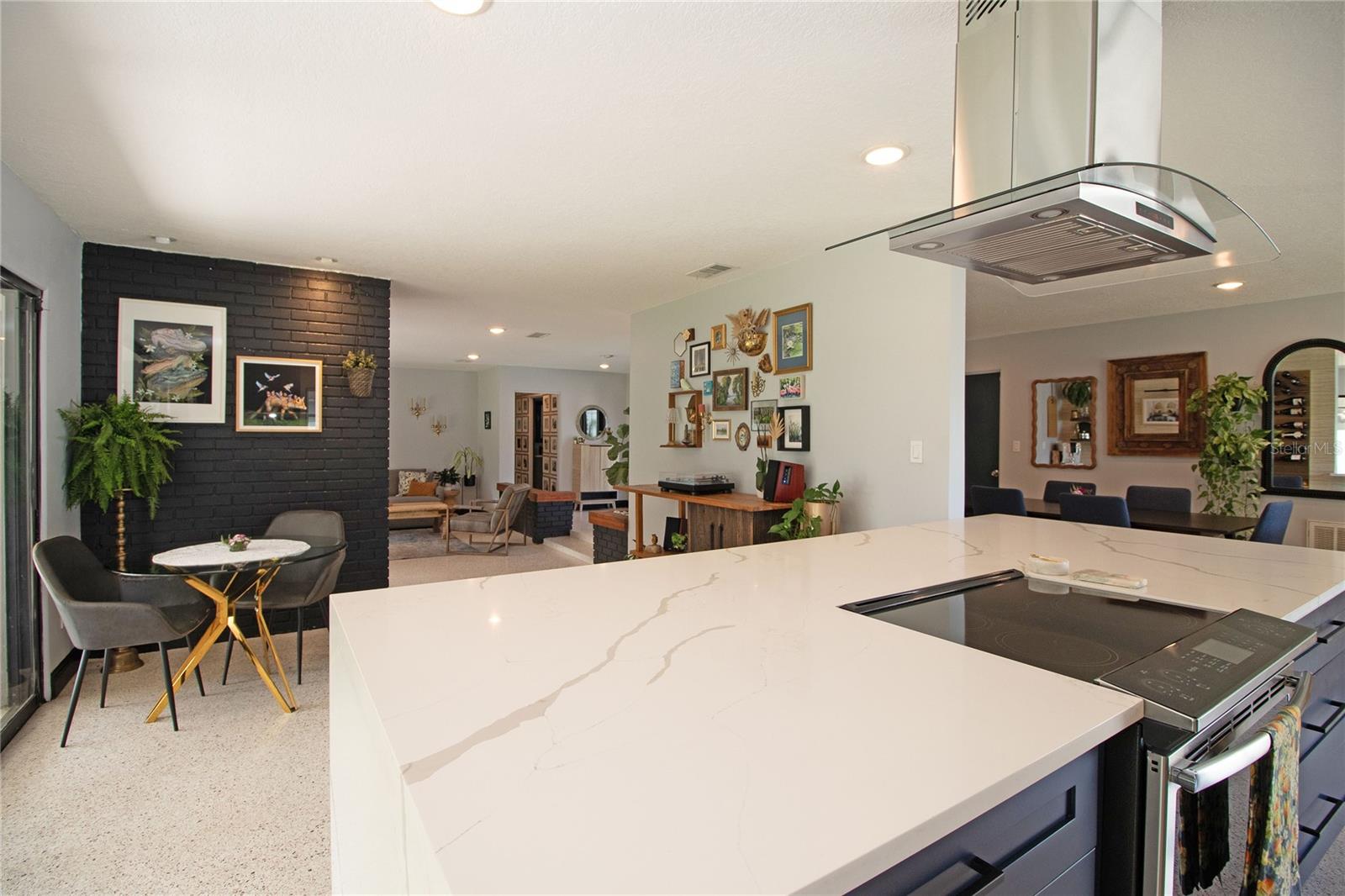 Image 23 of 70 For 4438 Dr Martin Luther King Jr Street S