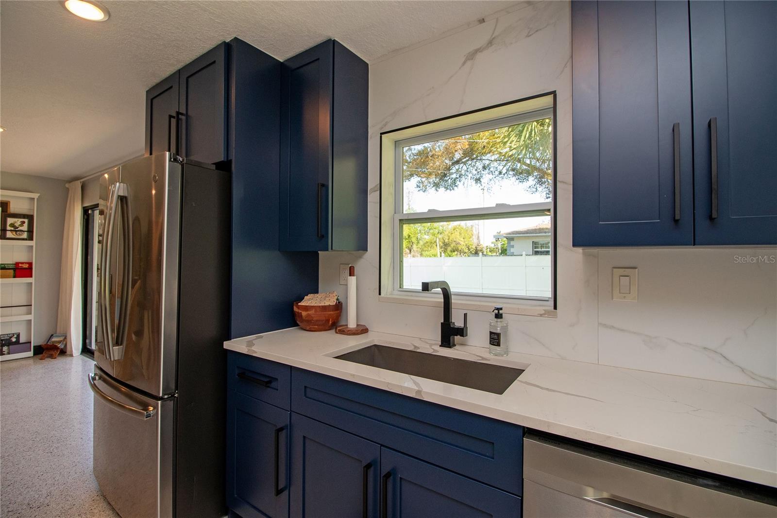 Image 24 of 70 For 4438 Dr Martin Luther King Jr Street S