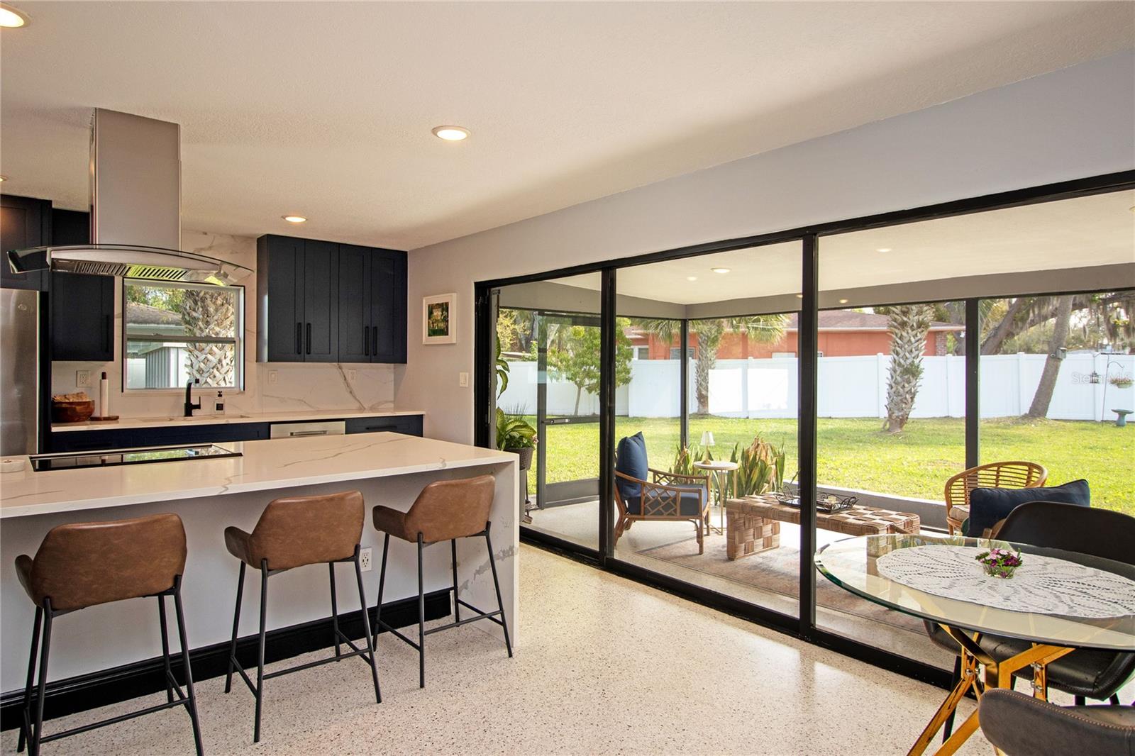 Image 27 of 70 For 4438 Dr Martin Luther King Jr Street S