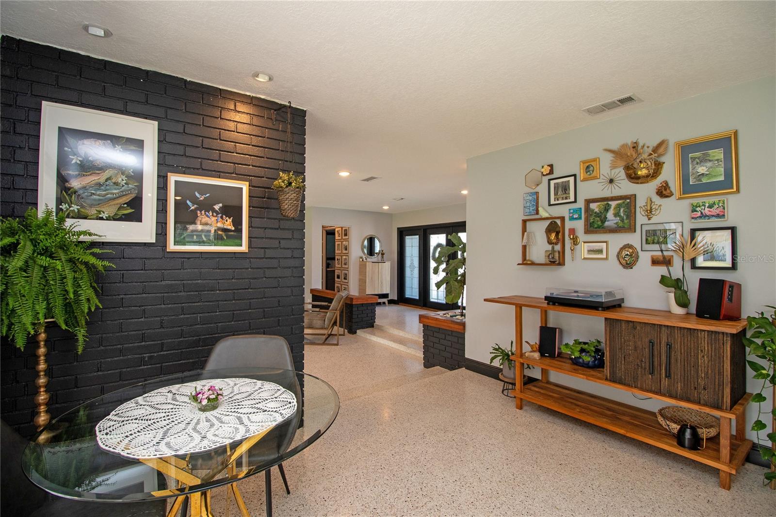 Image 28 of 70 For 4438 Dr Martin Luther King Jr Street S