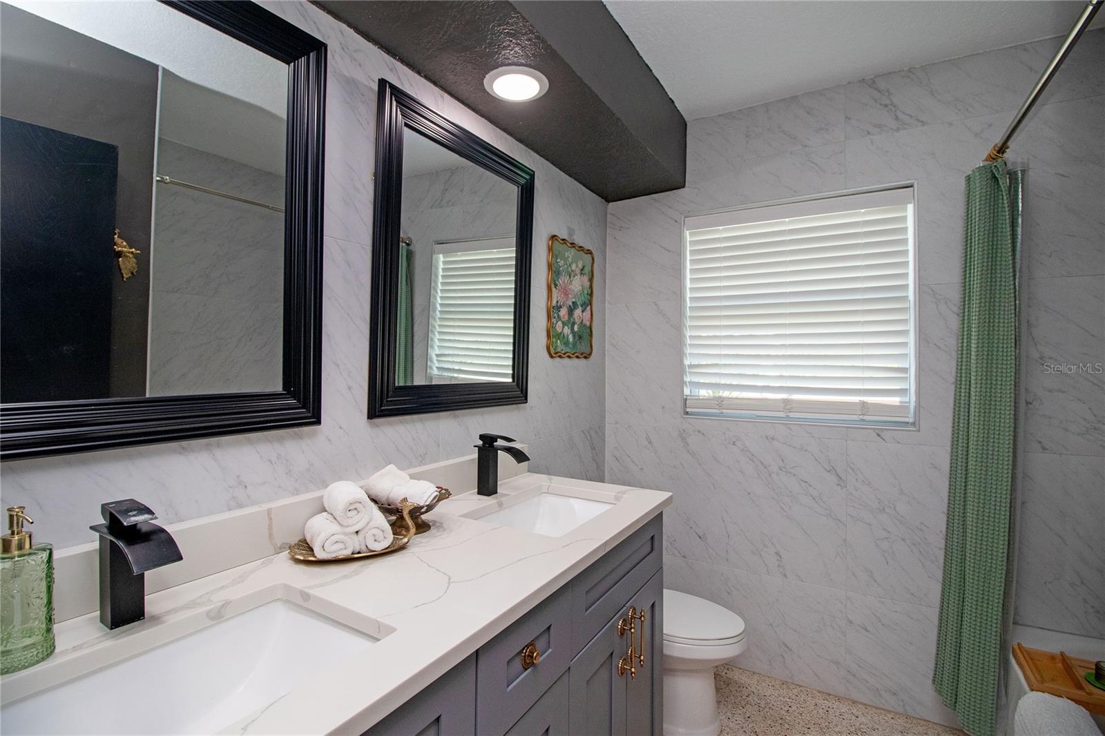 Image 46 of 70 For 4438 Dr Martin Luther King Jr Street S