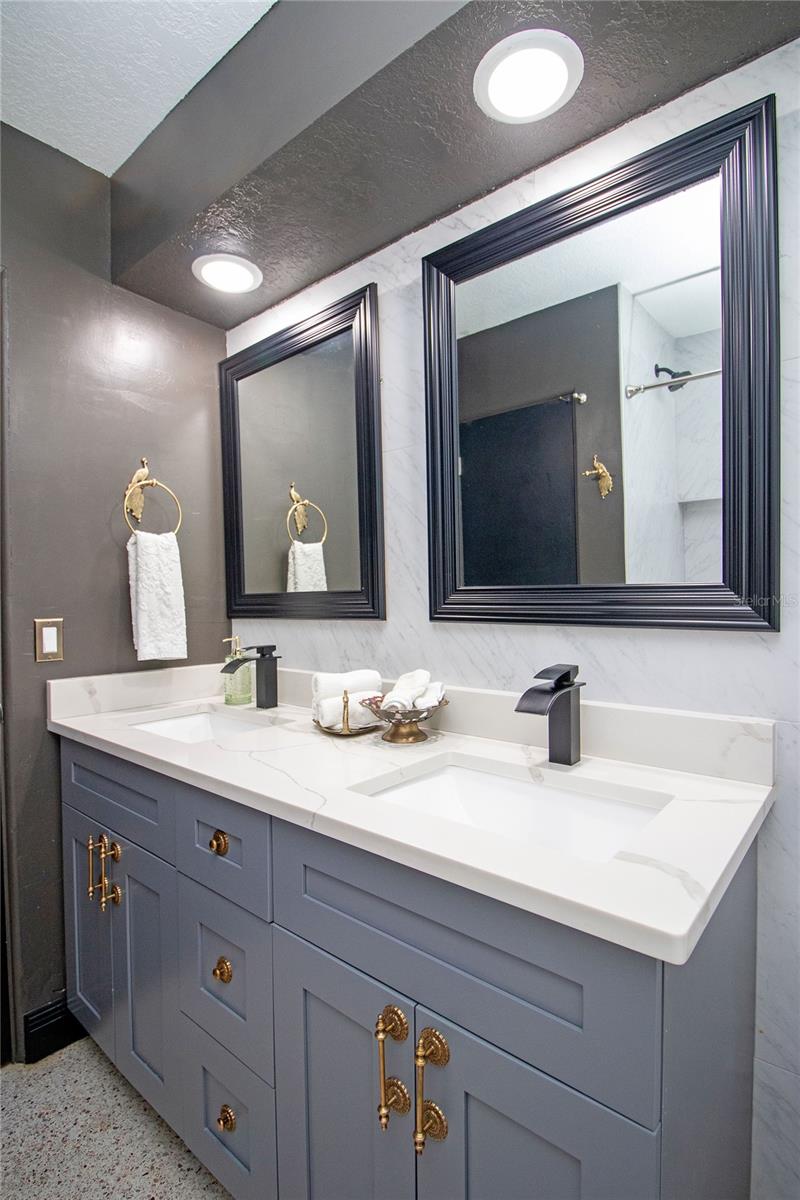 Image 48 of 70 For 4438 Dr Martin Luther King Jr Street S