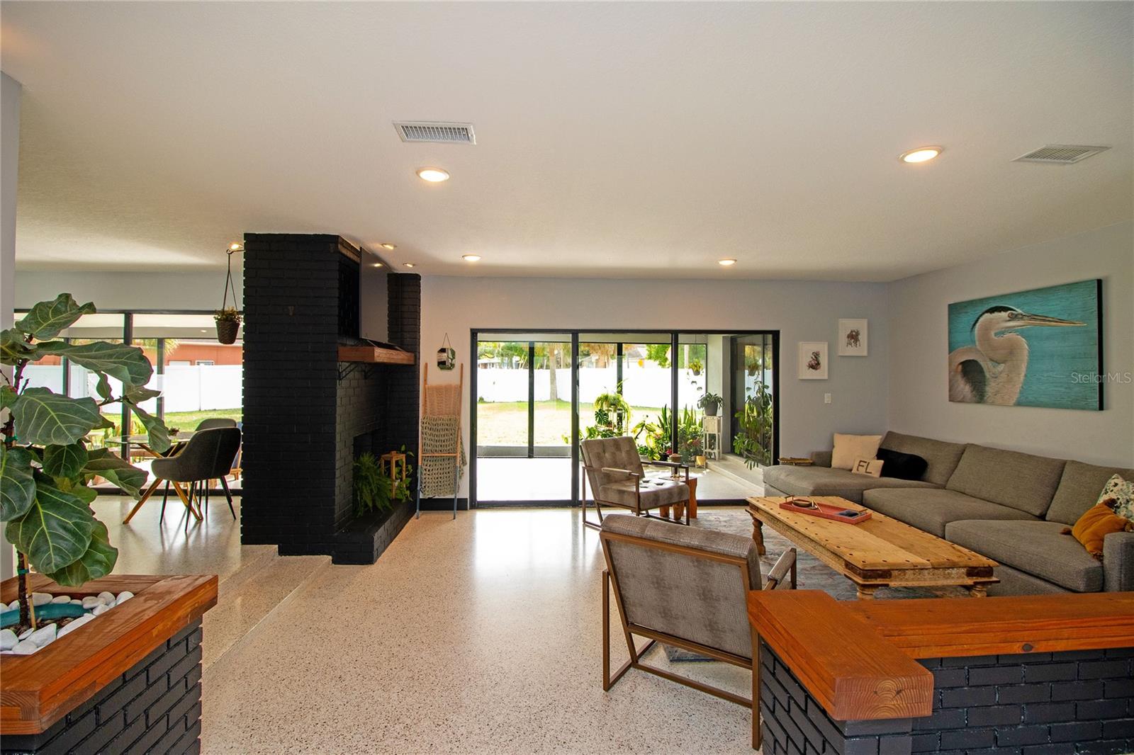 Image 8 of 70 For 4438 Dr Martin Luther King Jr Street S