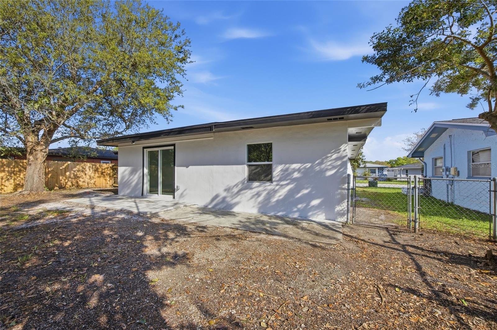 Image 26 of 33 For 1811 Driftwood Circle S