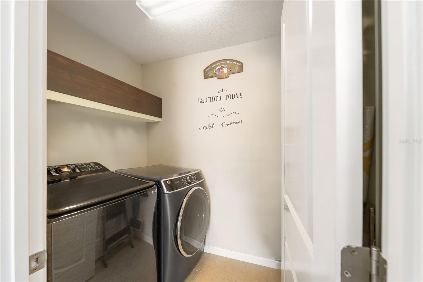 Image 34 of 50 For 12347 Streambed Drive