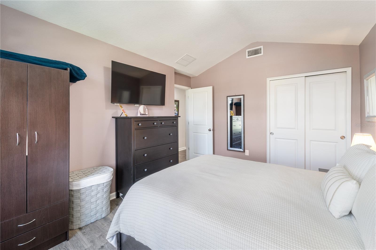 Image 37 of 50 For 12347 Streambed Drive