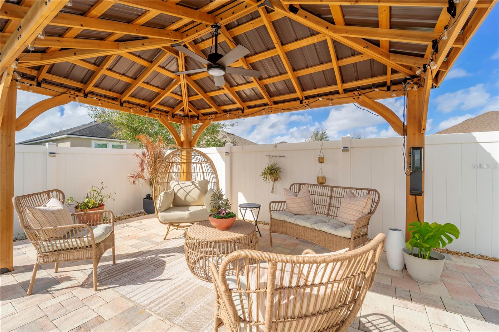 Image 6 of 50 For 12347 Streambed Drive