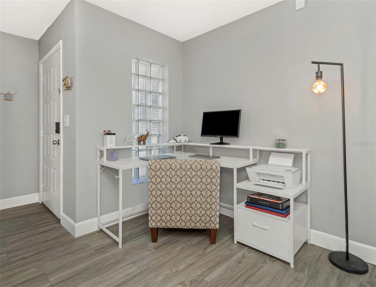 Image 27 of 50 For 3323 Crystal Court E B