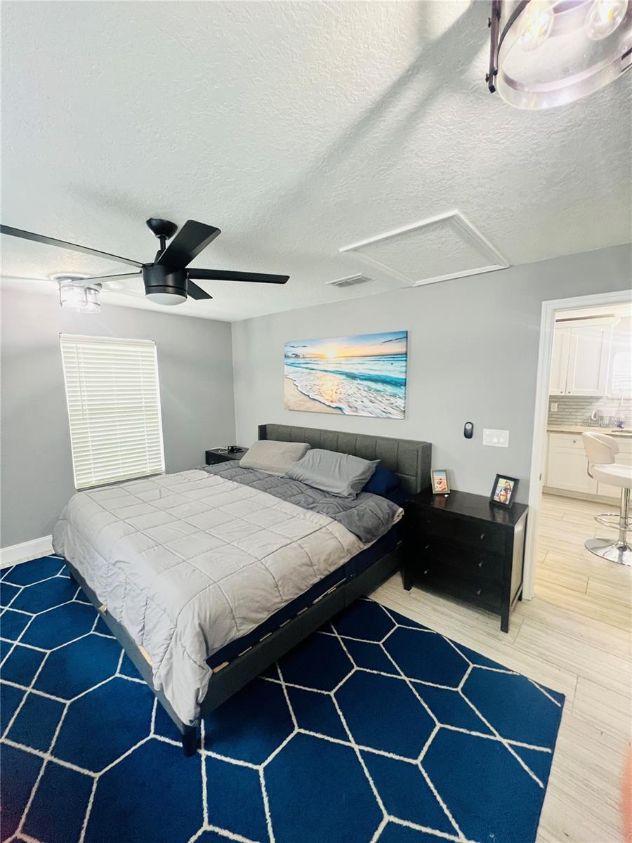 Image 11 of 16 For 7301 Dixon Avenue B