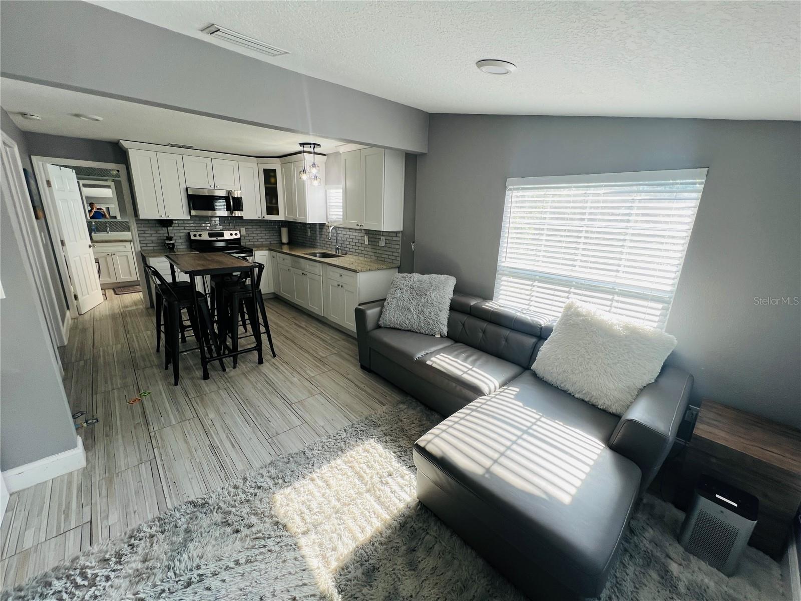 Image 3 of 16 For 7301 Dixon Avenue B