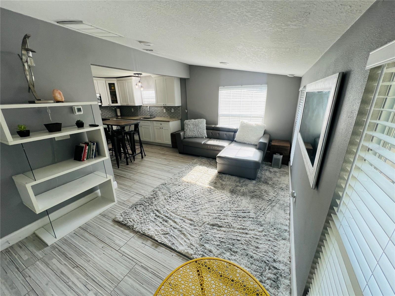 Image 4 of 16 For 7301 Dixon Avenue B