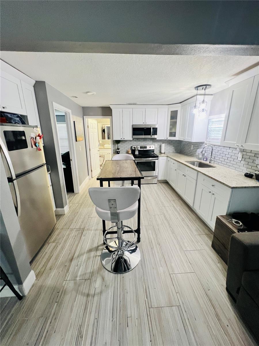 Image 7 of 16 For 7301 Dixon Avenue B