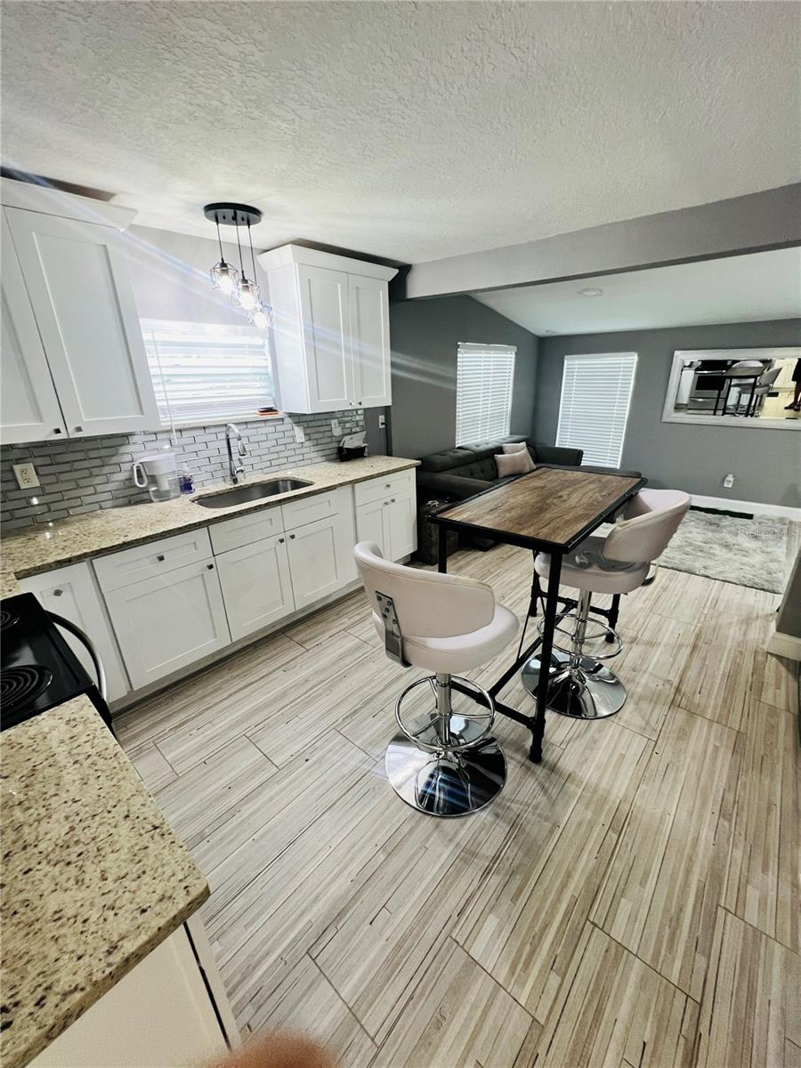 Image 9 of 16 For 7301 Dixon Avenue B