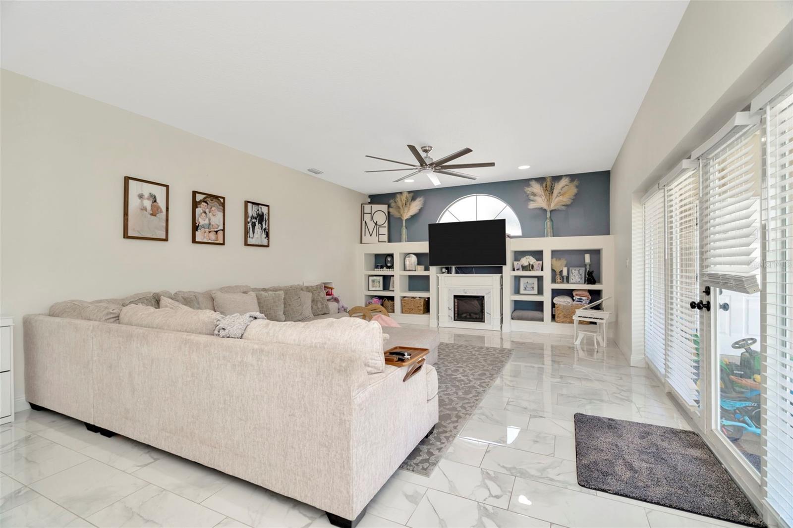 Image 10 of 38 For 4612 Netherwood Drive