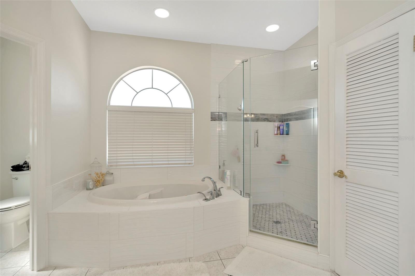 Image 30 of 38 For 4612 Netherwood Drive