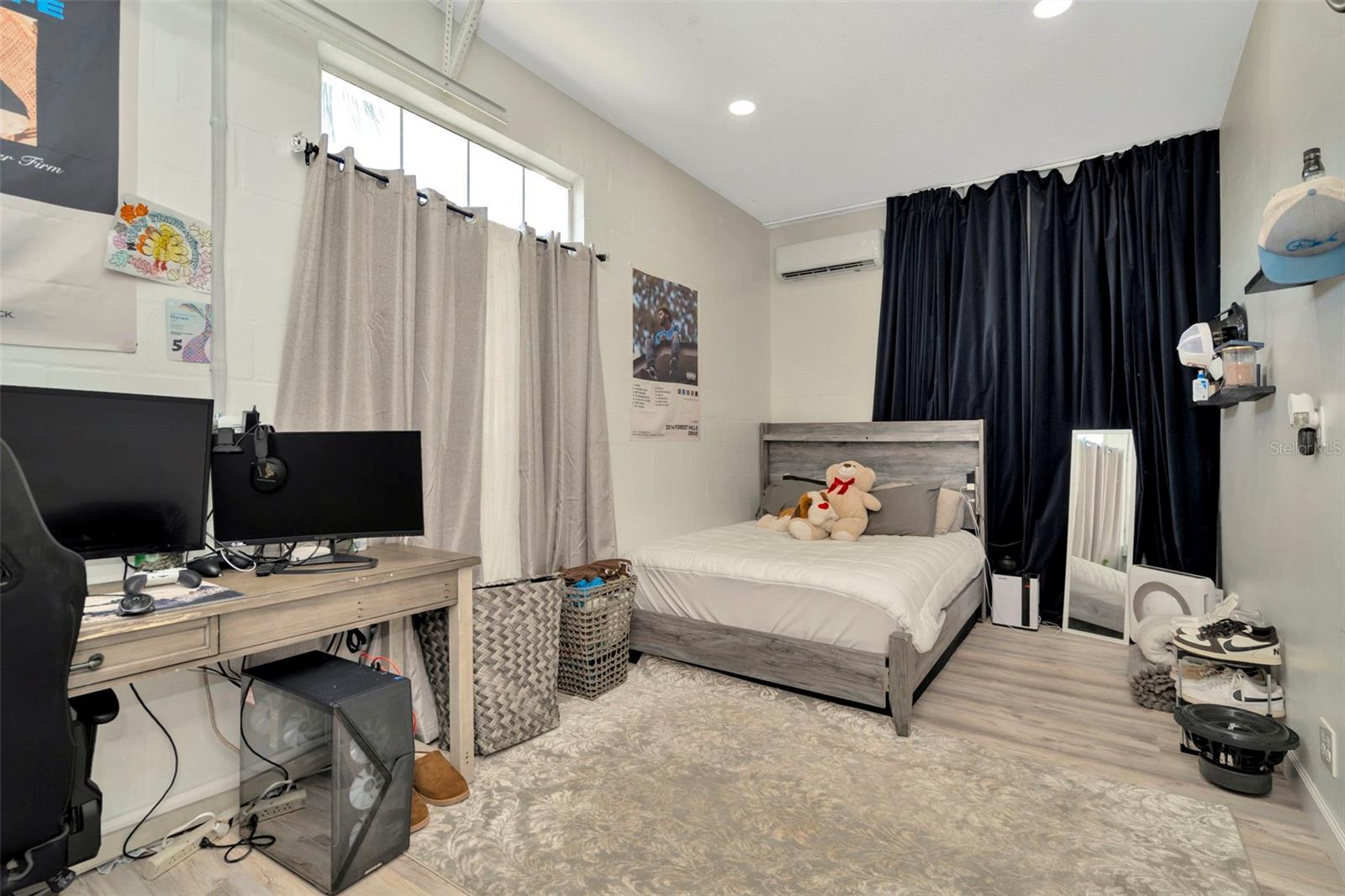 Image 33 of 38 For 4612 Netherwood Drive