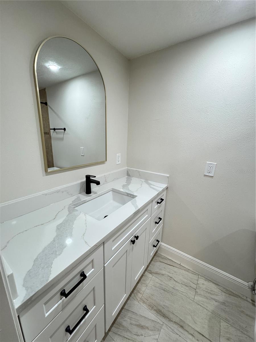 Image 14 of 25 For 4820 Shell Stream Boulevard