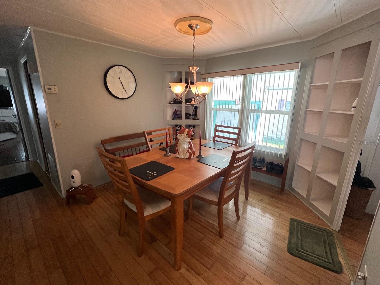 Listing photo id 14 for 29250 Us Highway 19 N 135