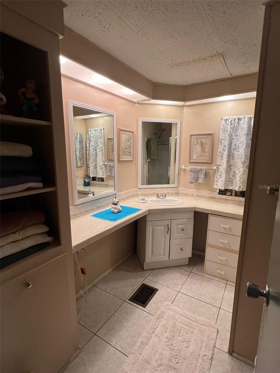 Listing photo id 23 for 29250 Us Highway 19 N 135