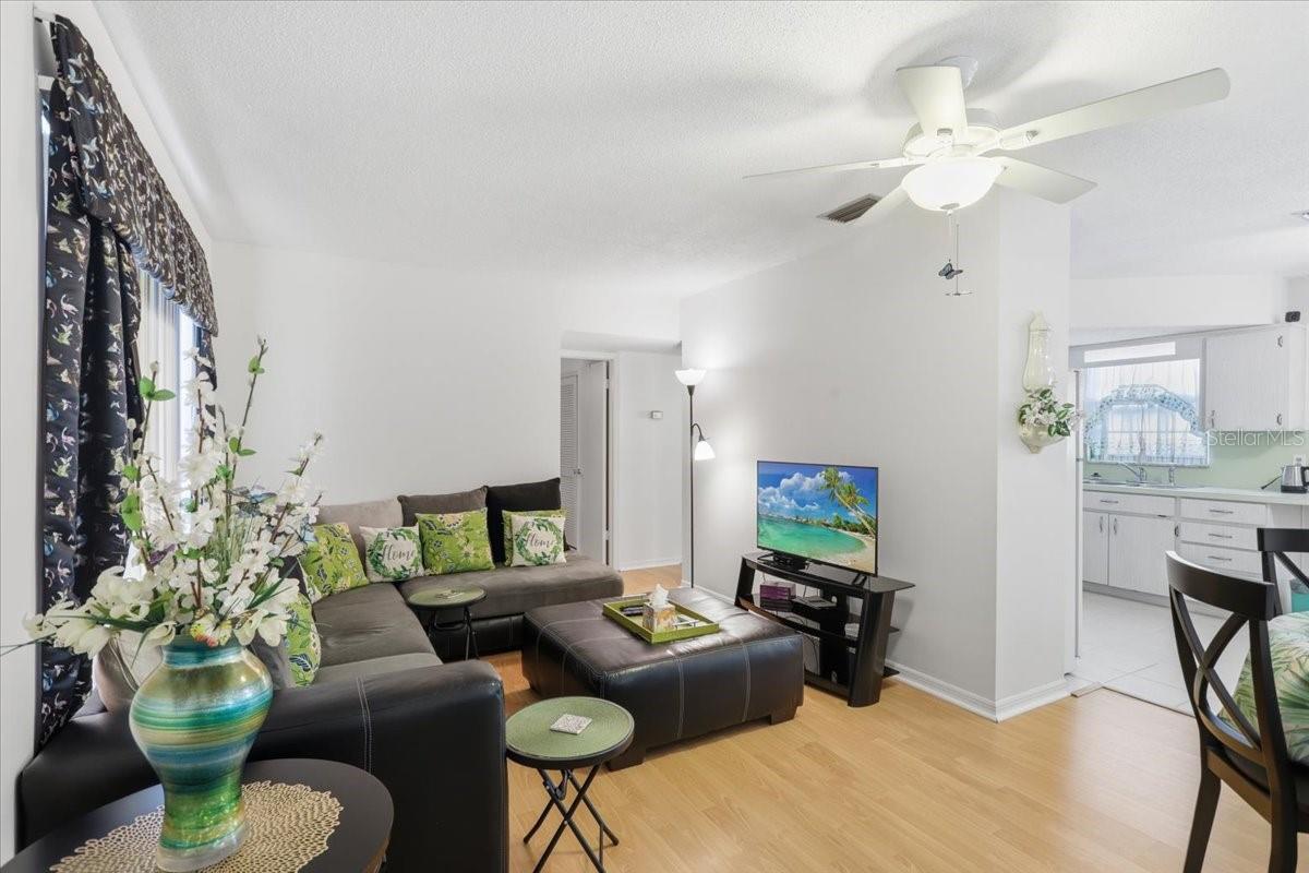 Image 4 of 39 For 7787 39th Terrace N 7787